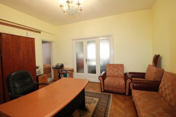 Brezoianu, Cismigiu, inchiriere apartament 4 camere.